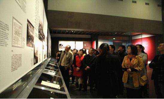 践行党的群众路线,坚定党员政治信念,为取得十二五胜利而努力奋斗