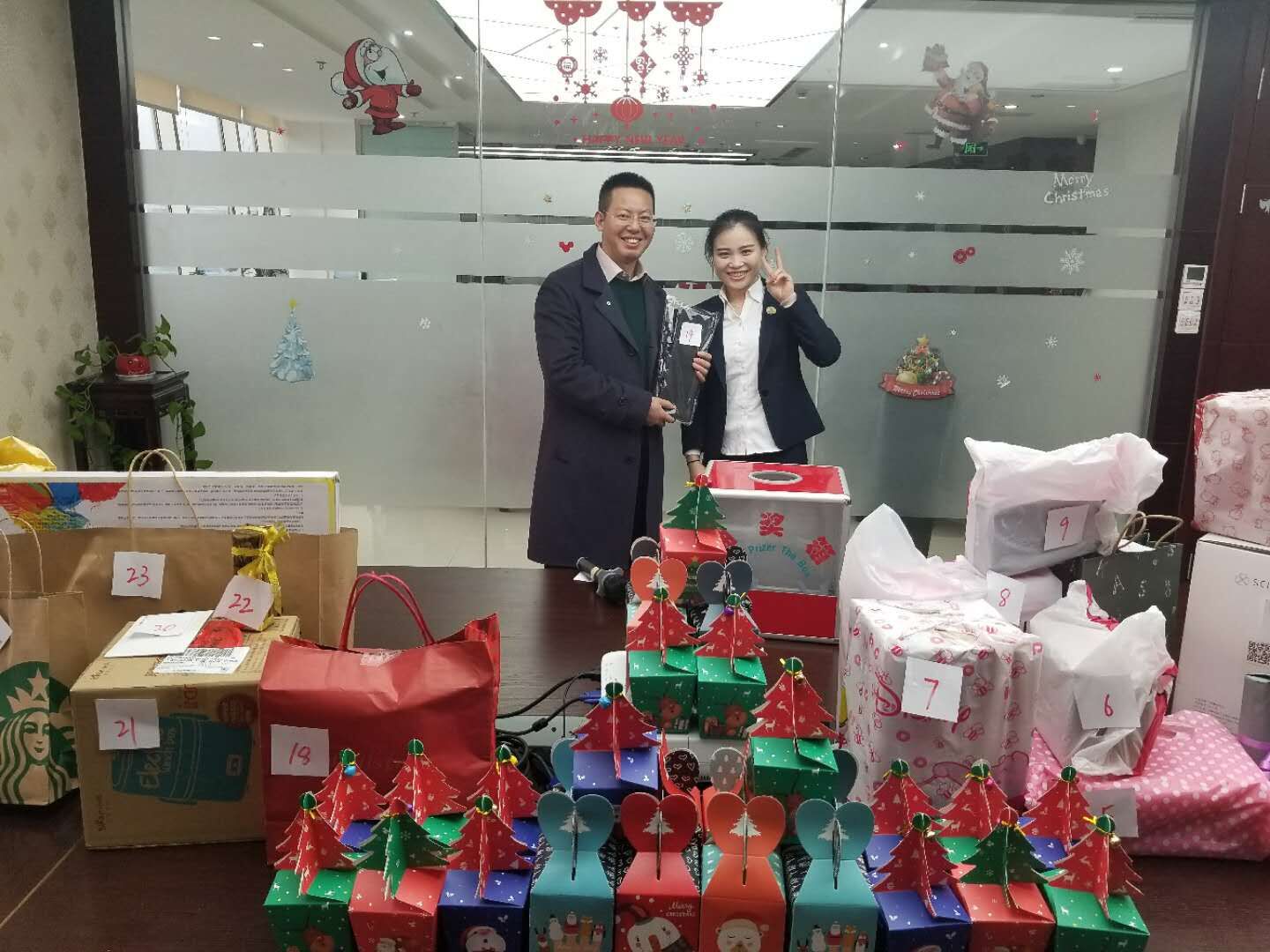 做彼此的好运天使,来一场交换礼物的冒险吧